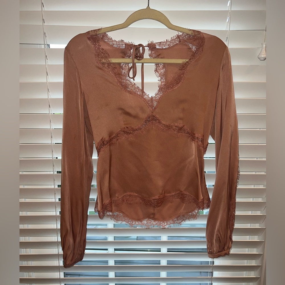 Adorable lace and silk intermix top
